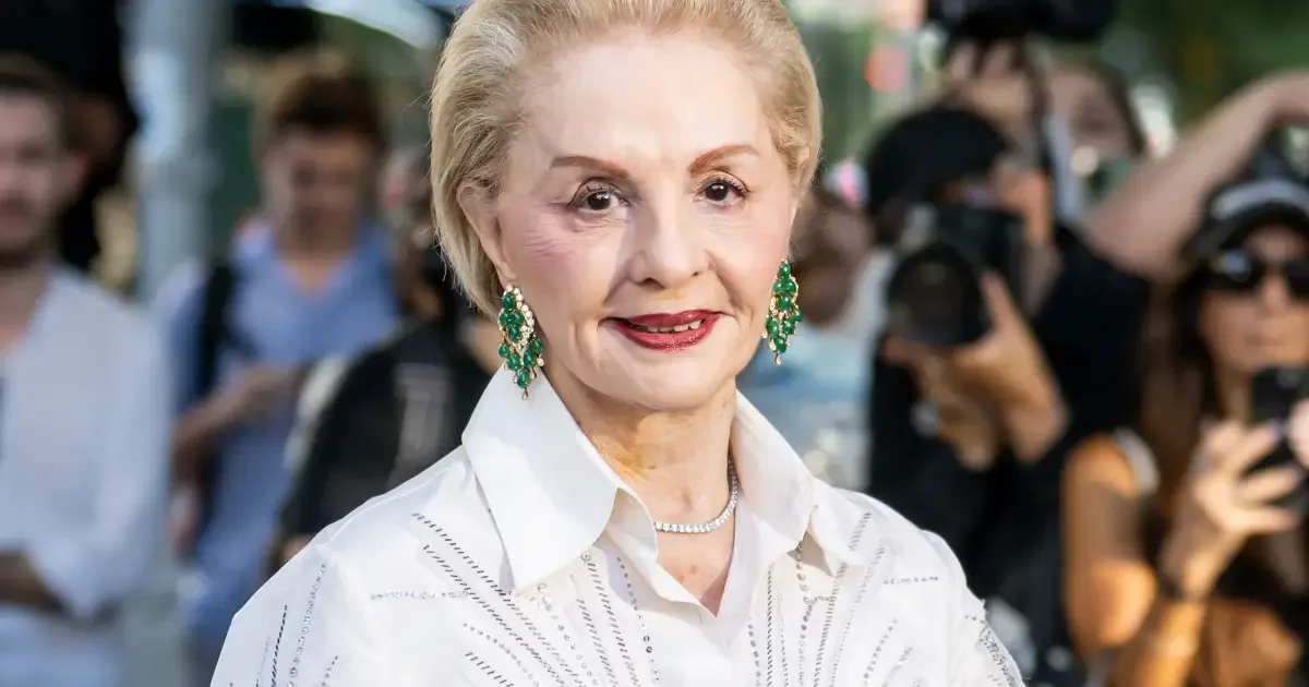 Carolina Herrera marca 45 anos de carreira com desfile em Nova York