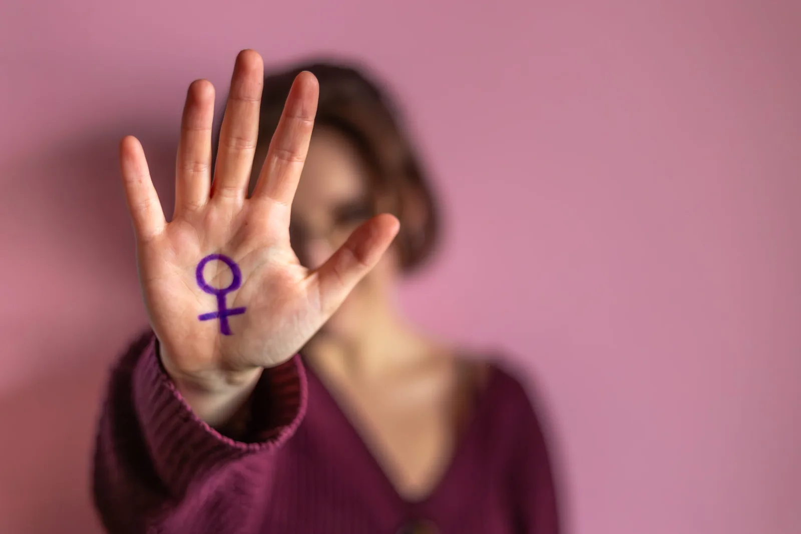 TRE-RS declara inelegível candidato condenado por lesão contra mulher