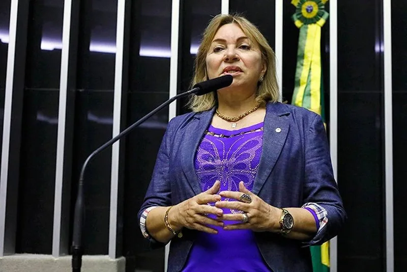 PF indicia deputada Gorete Pereira por suspeita de fraude em descontos do INSS