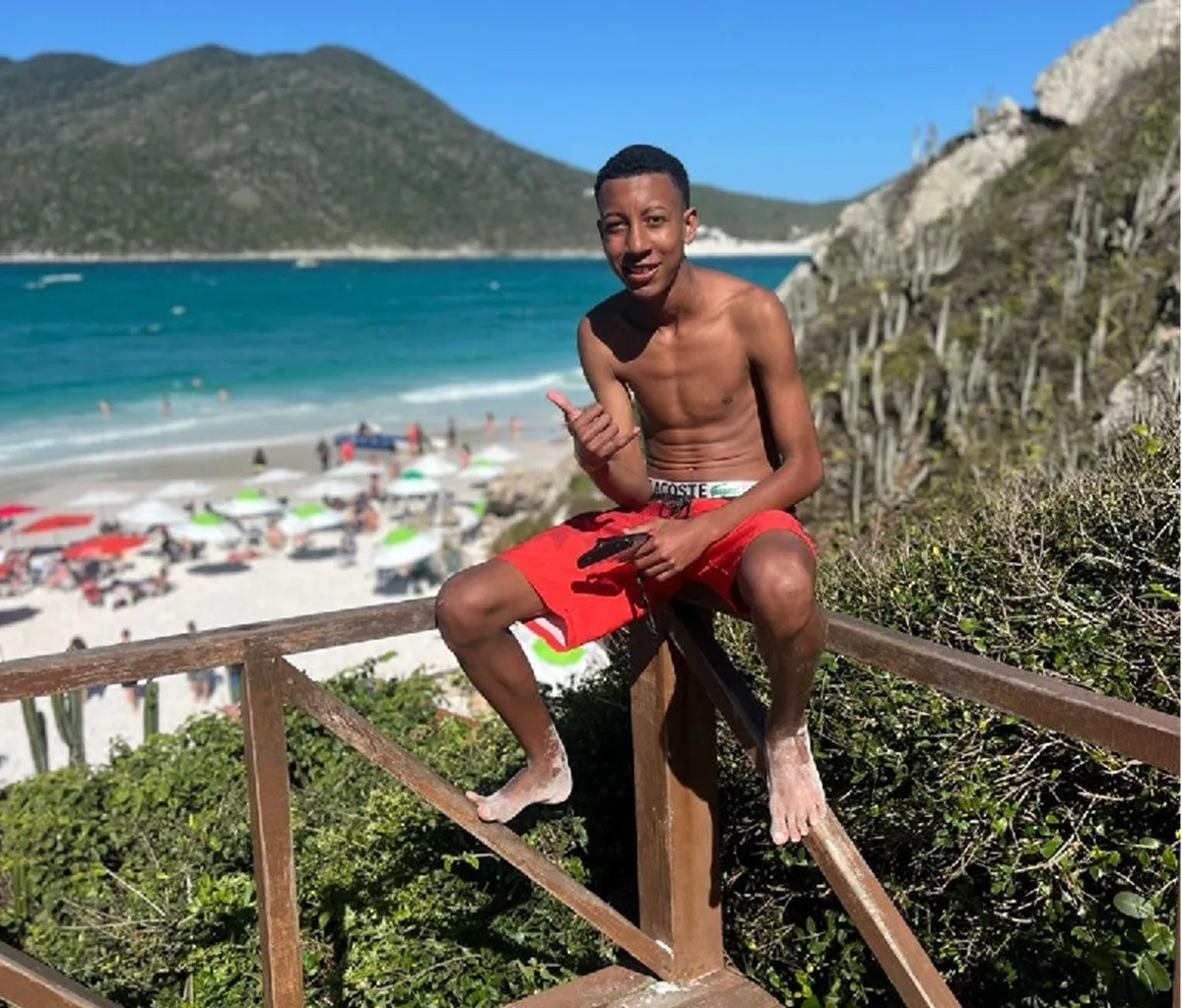 Afogamento interrompe primeira visita de adolescente de Contagem a Cabo Frio