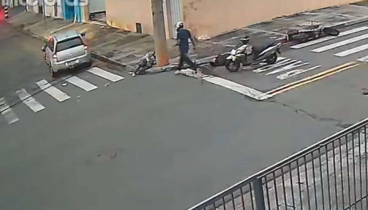 Passageiro fica em estado gravíssimo após acidente de moto em Limeira