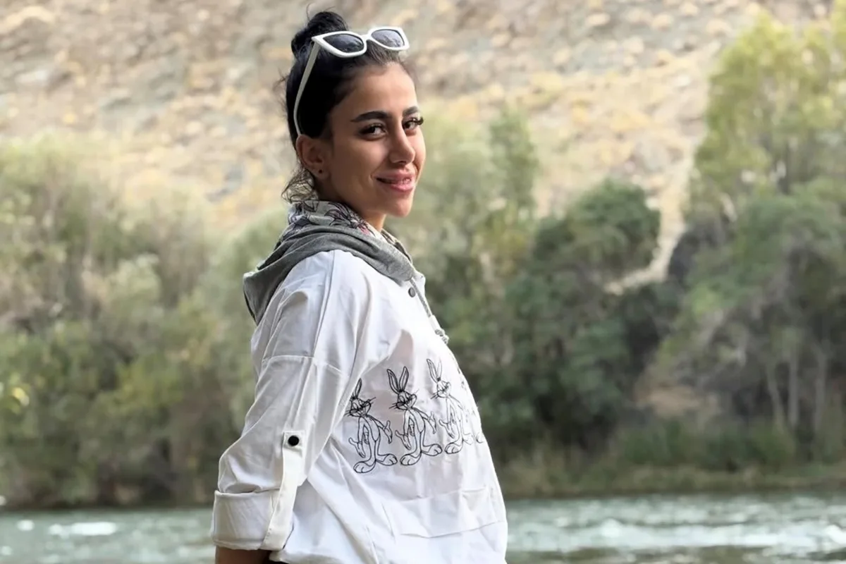 Iraniana de 21 anos é condenada à morte após protestos em Isfahan