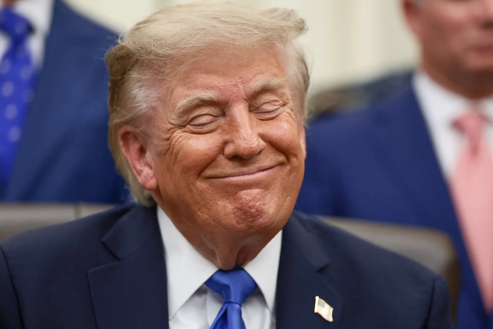 Administração Trump pede aval da Suprema Corte para aplicar regra sobre voto postal
