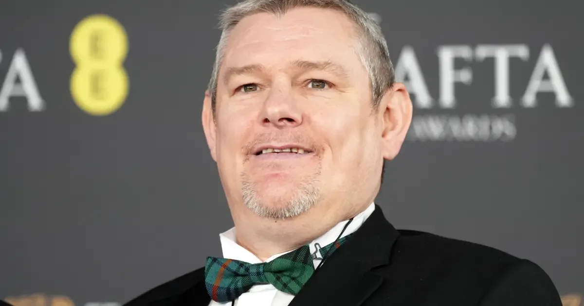 Bafta organiza participação remota de John Davidson em cerimônia na Escócia