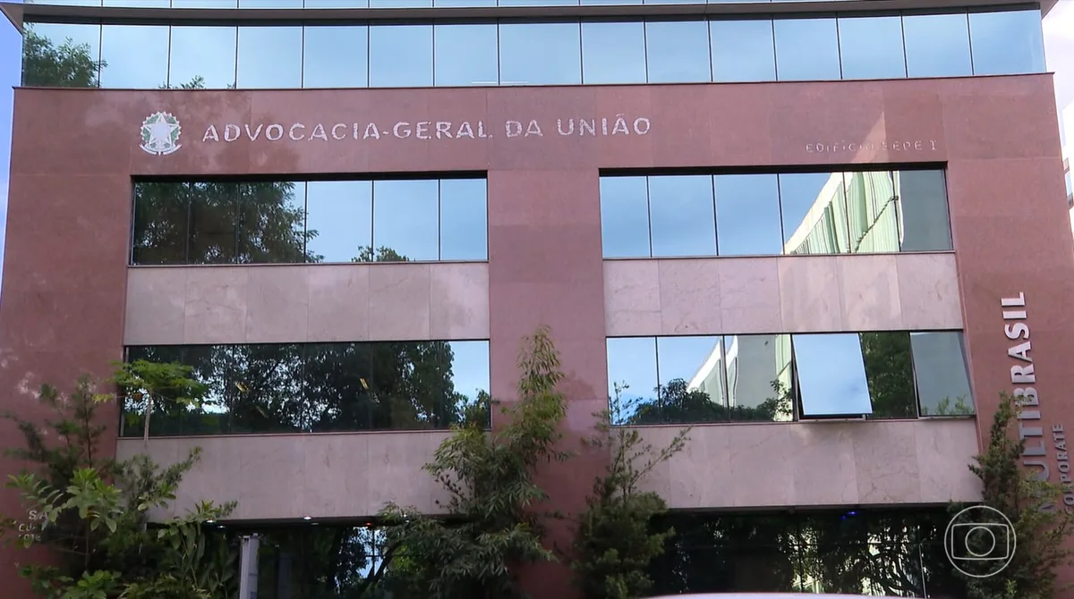 AGU pede ao STF suspensão do afastamento do diretor-geral da PF