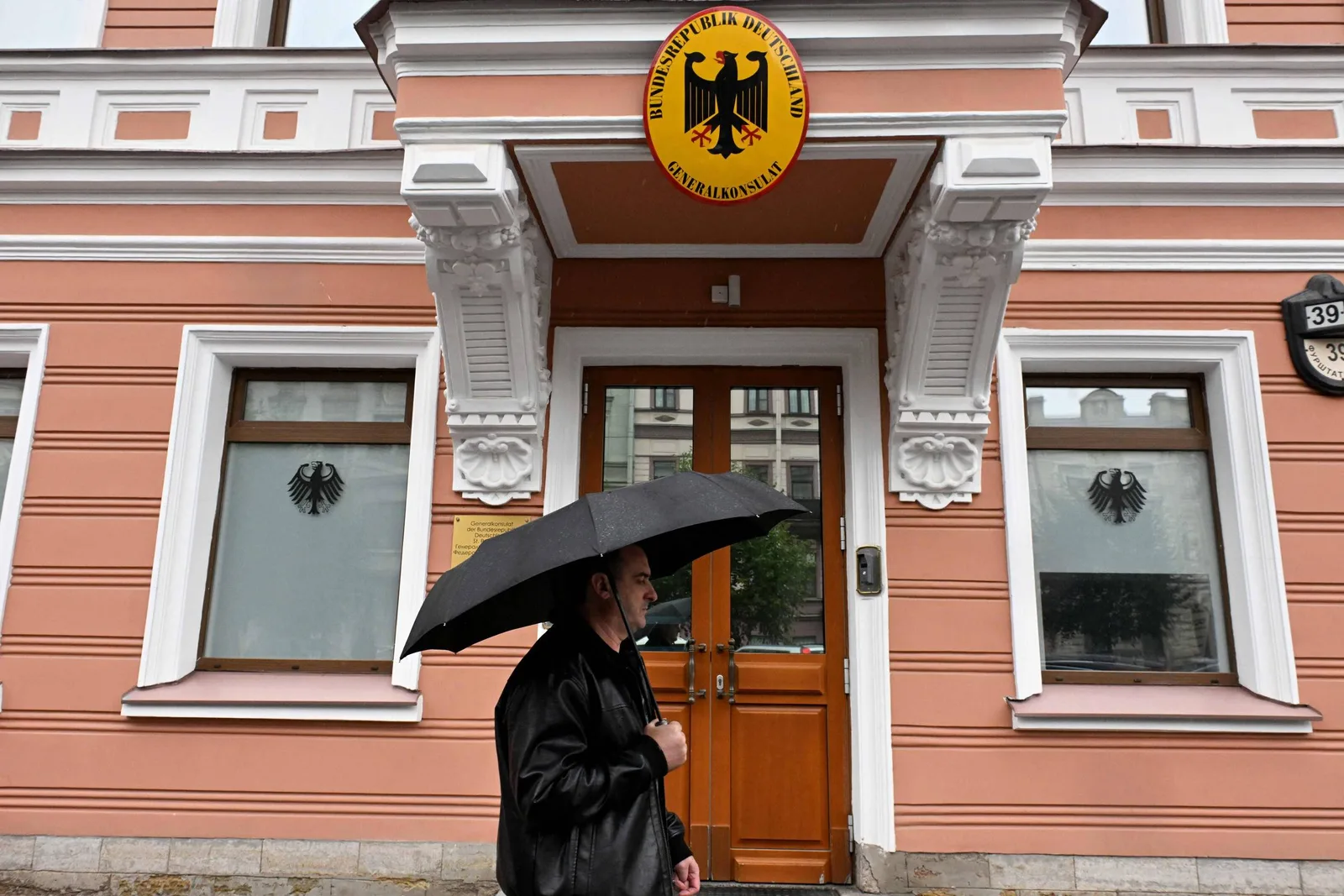 Moscou ordena fechamento de consulado alemão em São Petersburgo