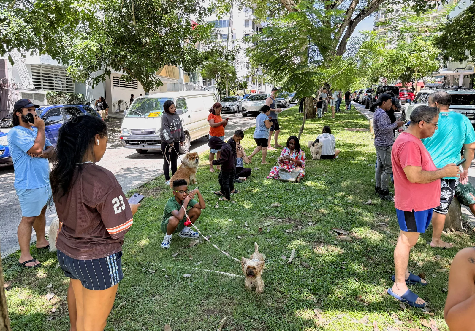 Registros mostram evacuações e danos após abalo no Panamá