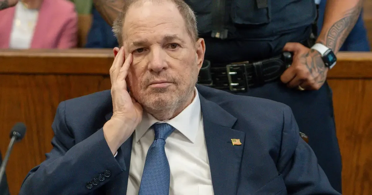 Harvey Weinstein recebe pena de 15 anos por crime sexual em Nova York