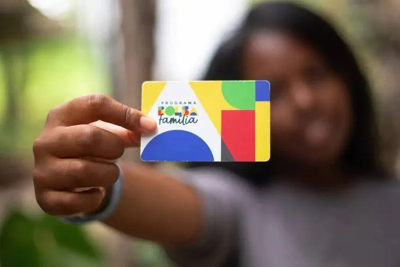 Decisão do STF sobre PEC de 2022 amplia contraste com reajuste do Bolsa Família