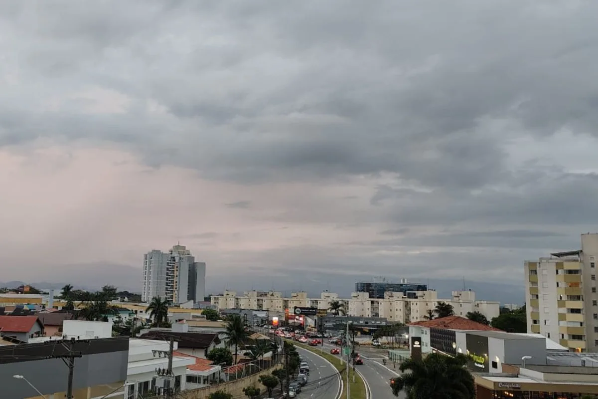 Temporais podem atingir Vale do Paraíba e Litoral Norte até quinta-feira