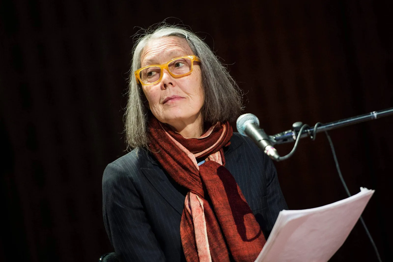 Anne Carson vence o Nobel e mantém sua obra fora de rótulos fixos