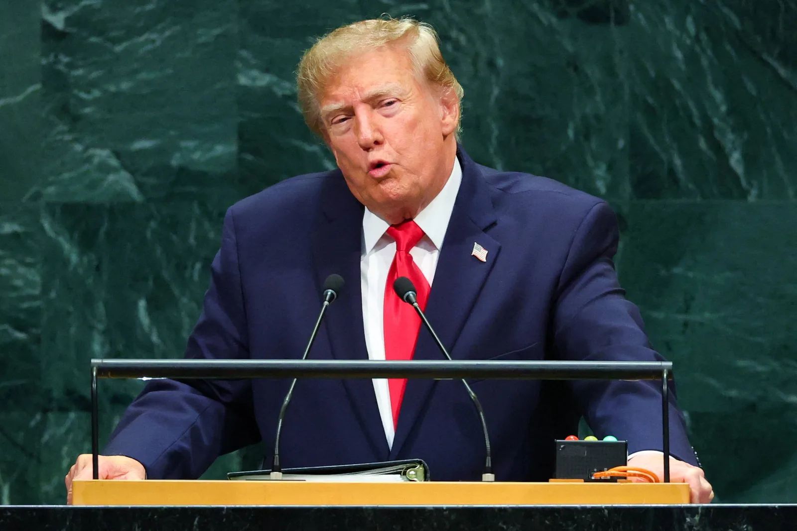 Trump condiciona segurança no Hemisfério Ocidental ao uso de força militar