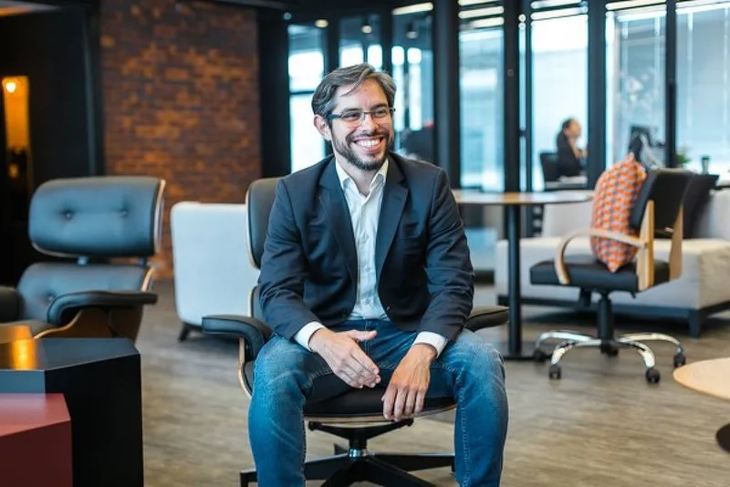 Reddit transforma dados de usuários em fonte de receita para empresas de IA