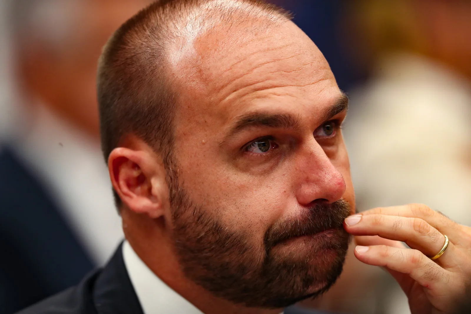 PF apura se dinheiro de Vorcaro foi usado para bancar Eduardo Bolsonaro nos EUA