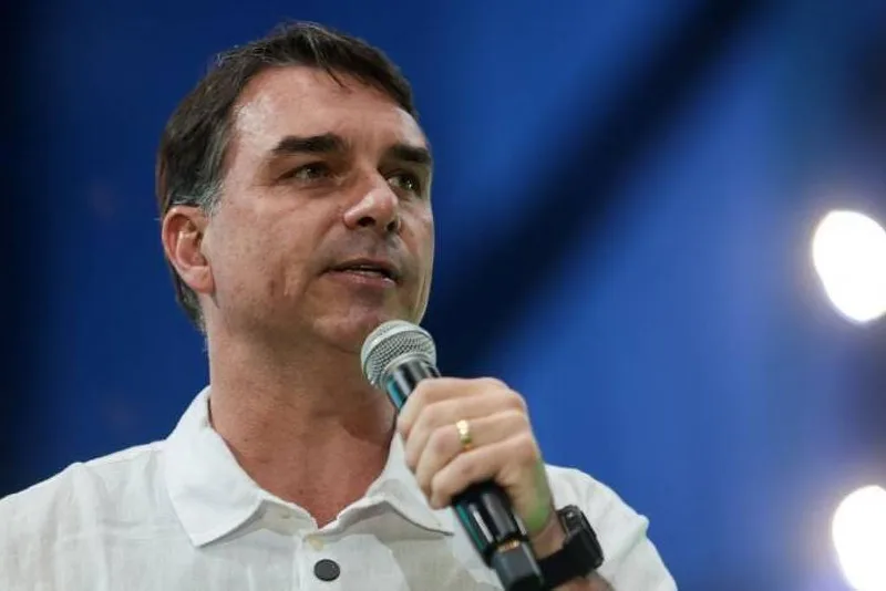 Em Jaguariúna, Flávio defende mudança e menciona Bolsonaro em 2027