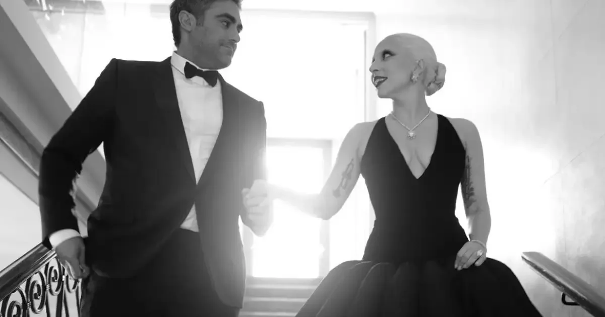 Lady Gaga e Michael Polansky ampliam a família, sem revelar detalhes do bebê