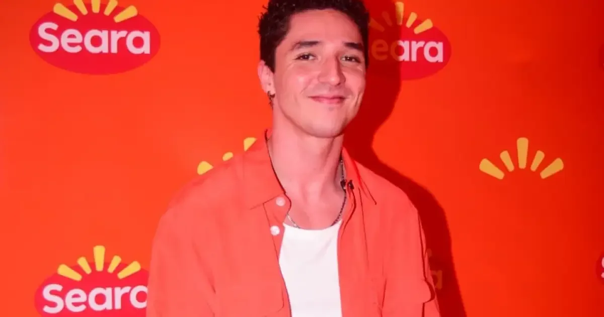 João Vitor Silva conta que assistiu a Iza no Rock in Rio antes do namoro