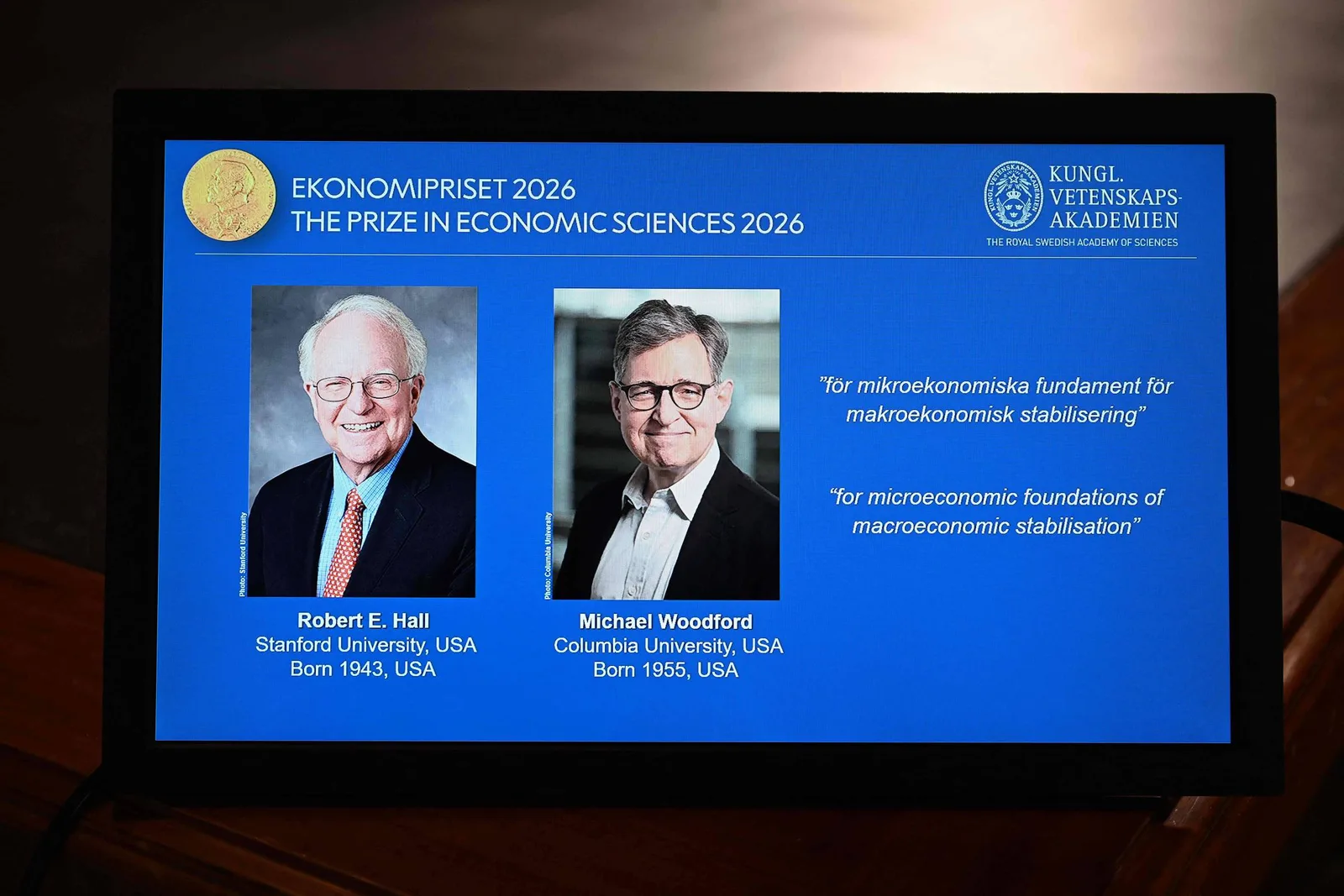 Nobel de Economia de 2026 reconhece base microeconômica para estabilização