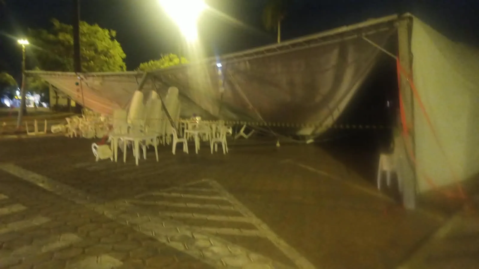 Paróquia cancela barracas e show de prêmios após queda de tendas em Patrocínio