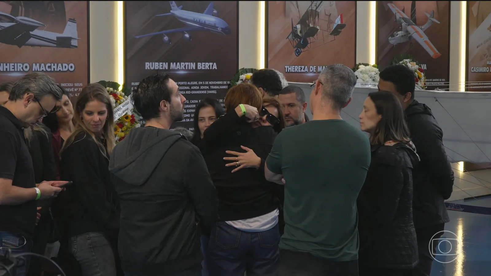 Lito Sousa é velado entre aviões da Força Aérea Brasileira