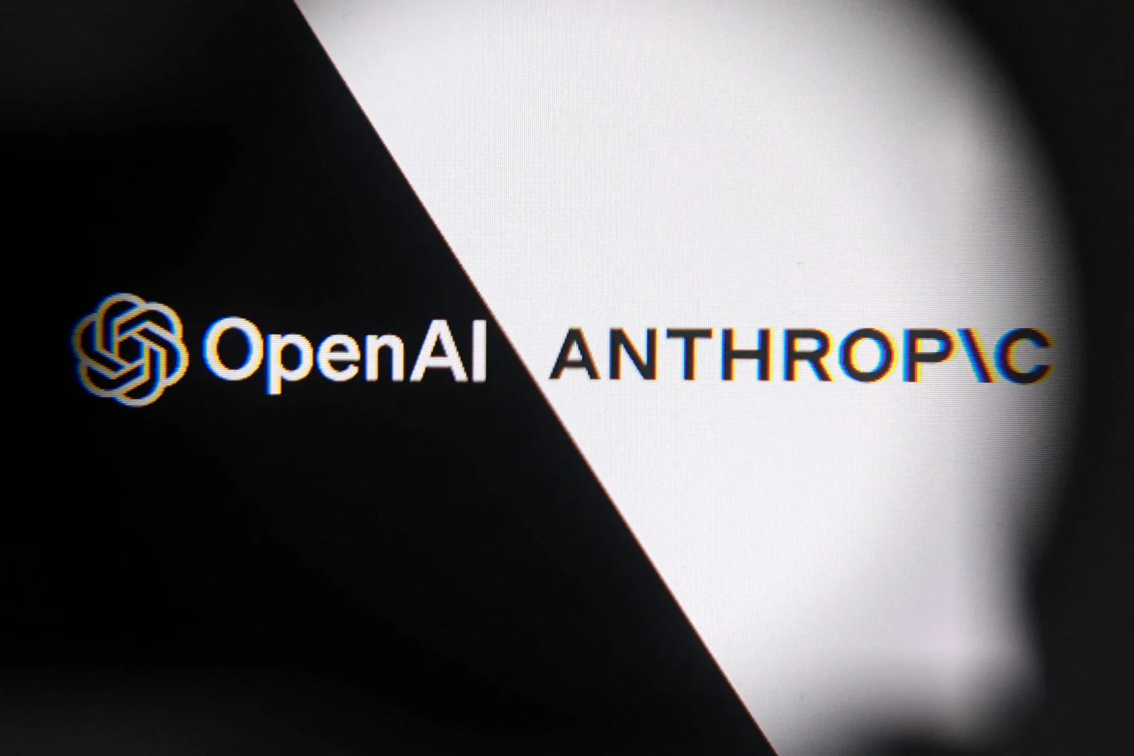 Anthropic e OpenAI buscam nota de grau de investimento antes dos IPOs