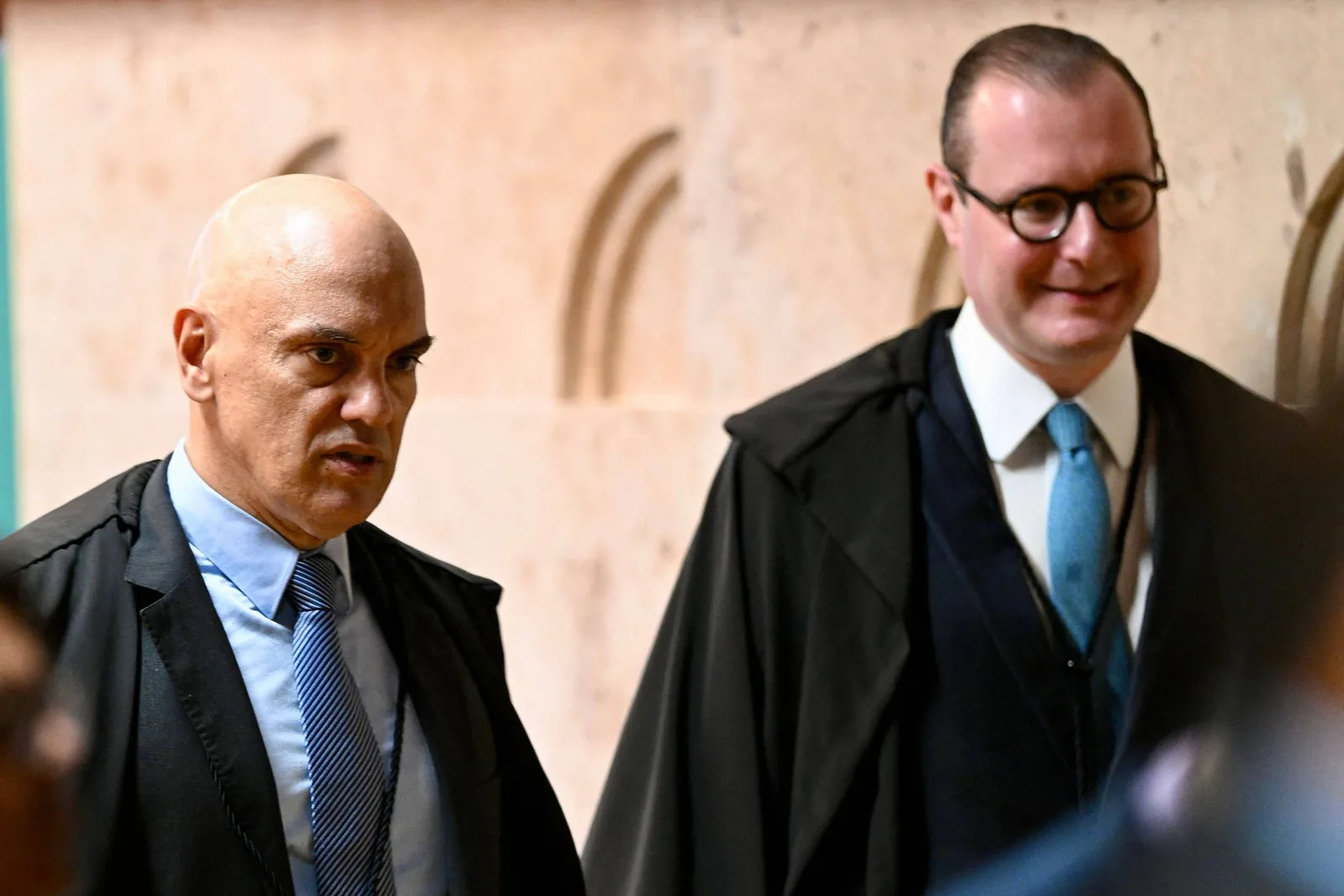 Moraes pede fim de sigilo em investigação do Banco Master antes de julgamento no STF