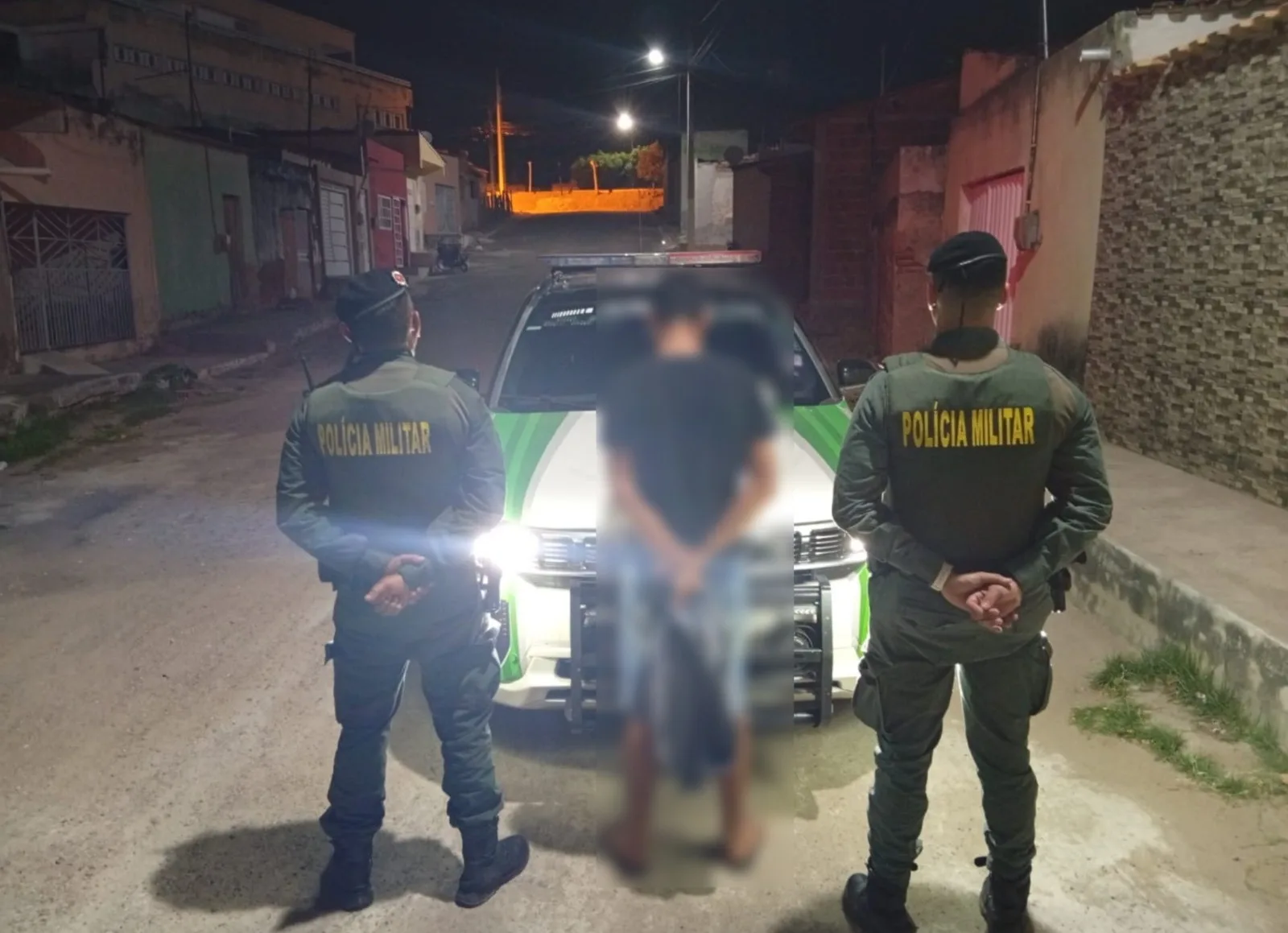Suspeitos são autuados por dano a placas de trânsito no Ceará