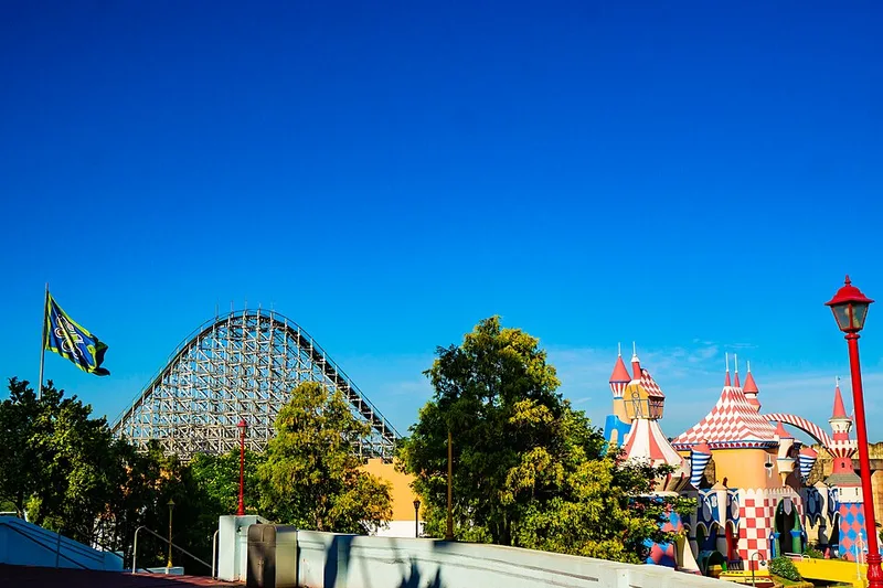 TJ-SP confirma indenizações após jovem perder rim em acidente no Hopi Hari