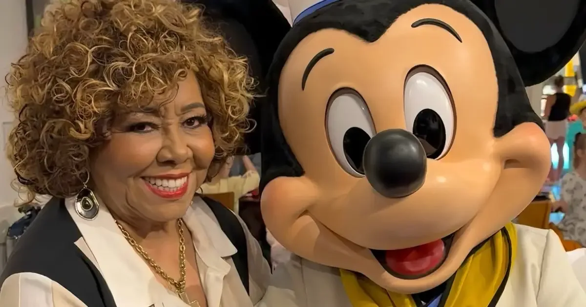 Alcione visita a Disney com a família e recorda infância em São Luís