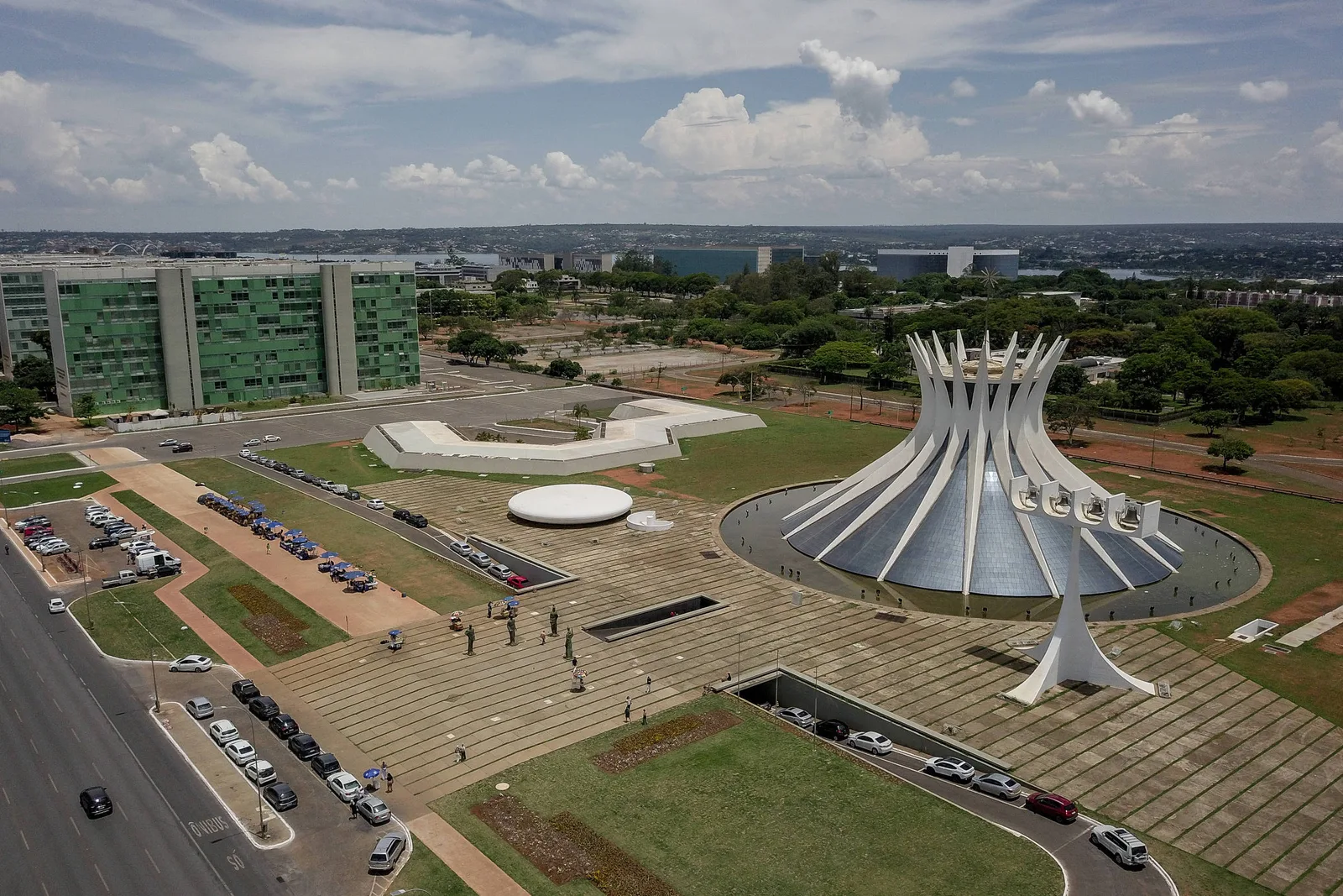 Celina Leão tem 39% e lidera corrida pelo Governo do Distrito Federal