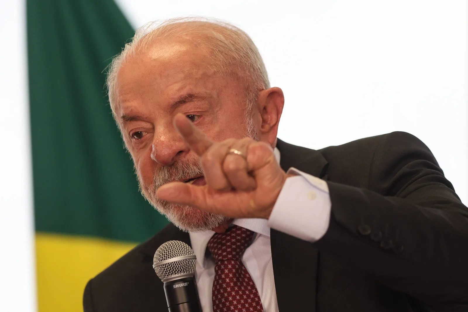 Lula afirma que caso Banco Master pode influenciar reta final da eleição