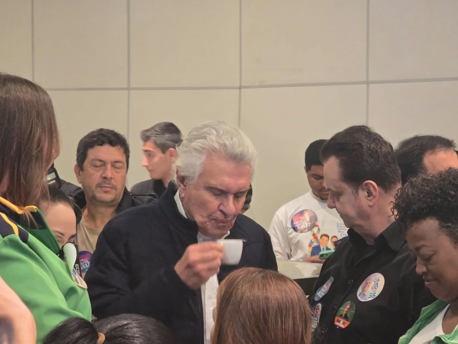 Caiado propõe auditoria de programas e corte de despesas dos Poderes