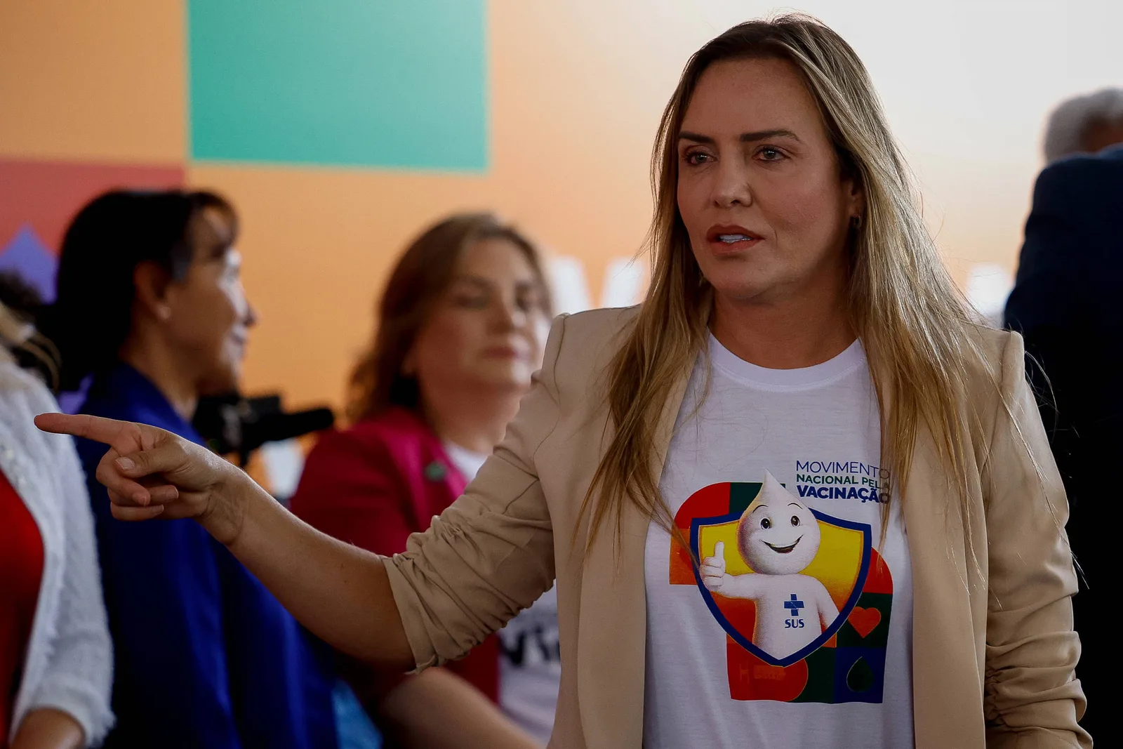 Celina Leão mantém liderança na disputa pelo governo do Distrito Federal