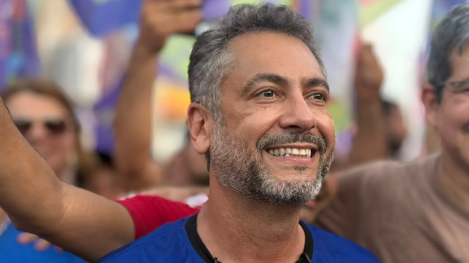 Clécio Luís faz caminhada e participa de plenária em Vitória do Jari