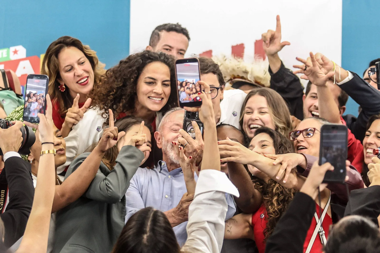 Núcleo jovem da base de Lula prepara ações regionais e aposta nas redes