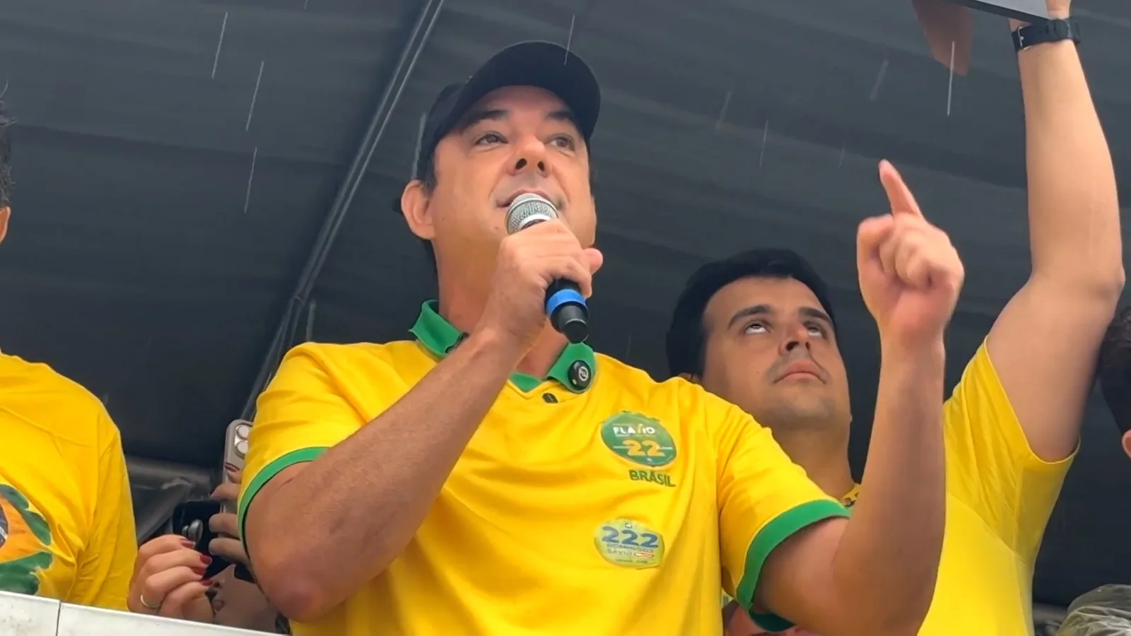 Flávio Roscoe propõe ampliar atendimento médico e reduzir burocracia em Minas