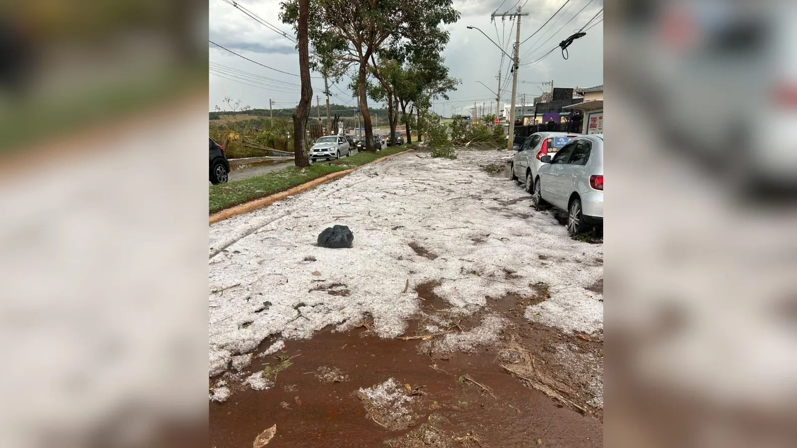 Chuva danifica rede elétrica e imóveis em Sacramento, no Triângulo Mineiro