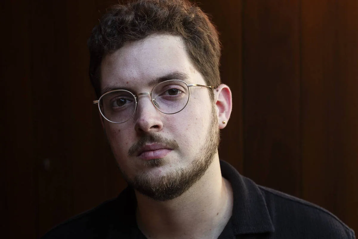 Em “Filho”, Thallys Braga narra conflito de classe, família e sexualidade