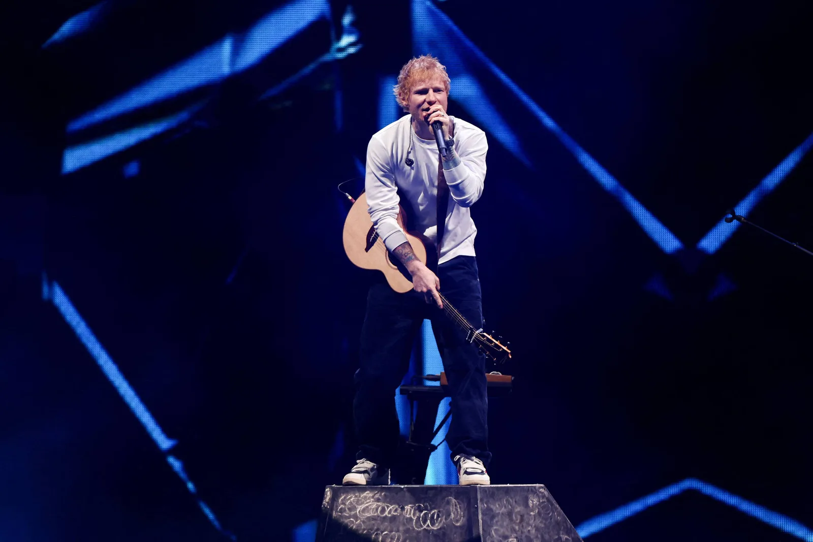 Ed Sheeran chama situação em Gaza de catastrófica após crise na turnê