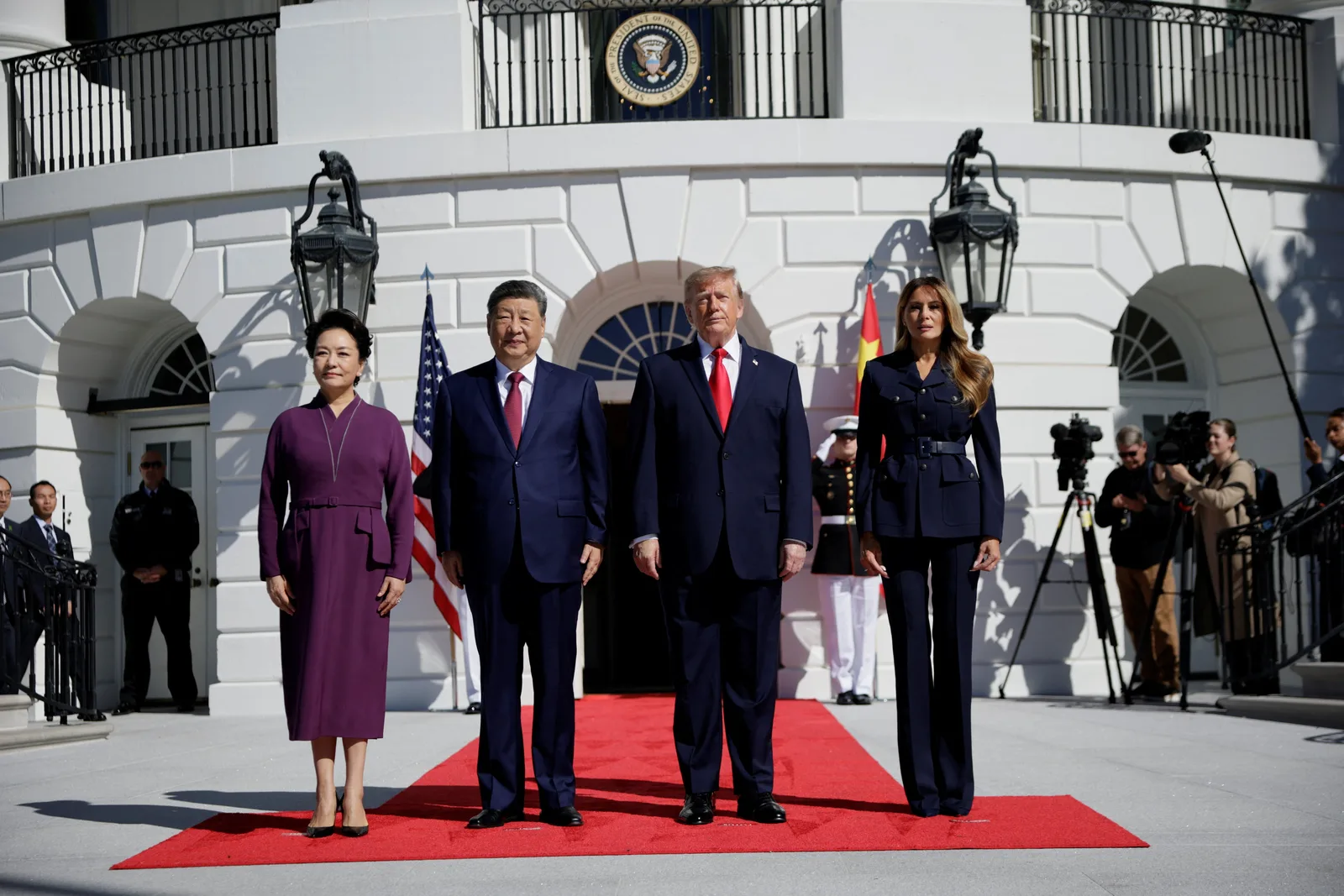 Embaixador relata que Trump sugeriu a Xi comprar armas americanas