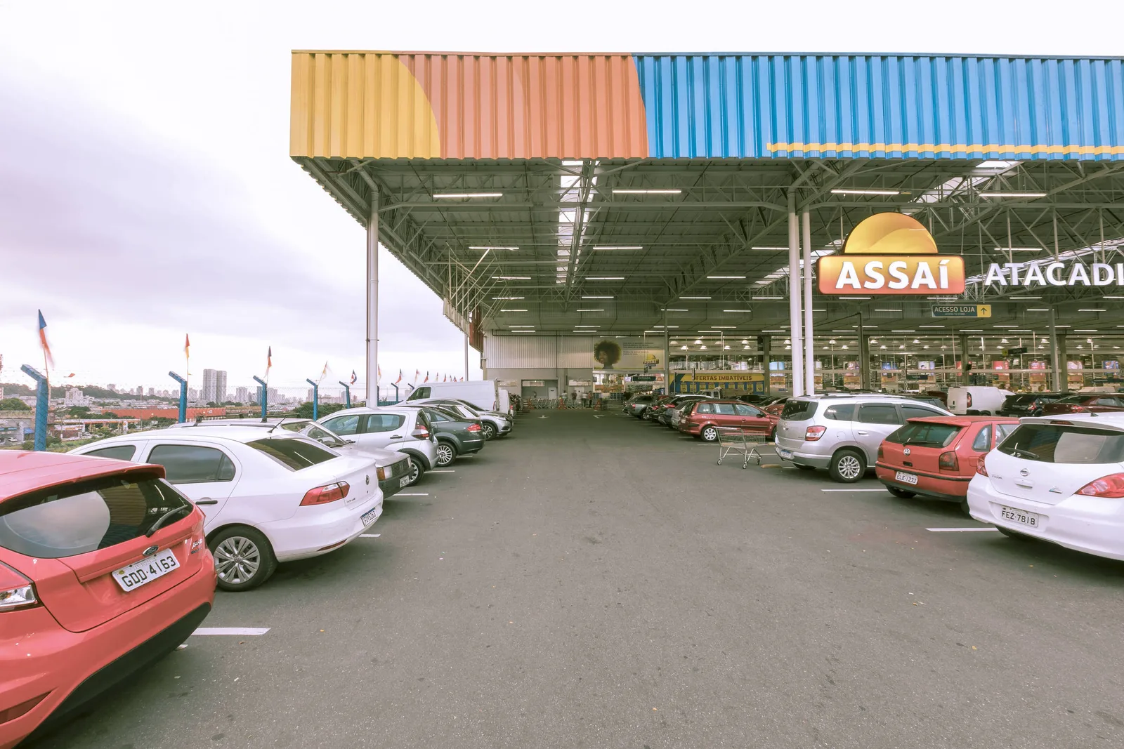 Assaí compra postos paulistas e prevê expansão do modelo para outras lojas