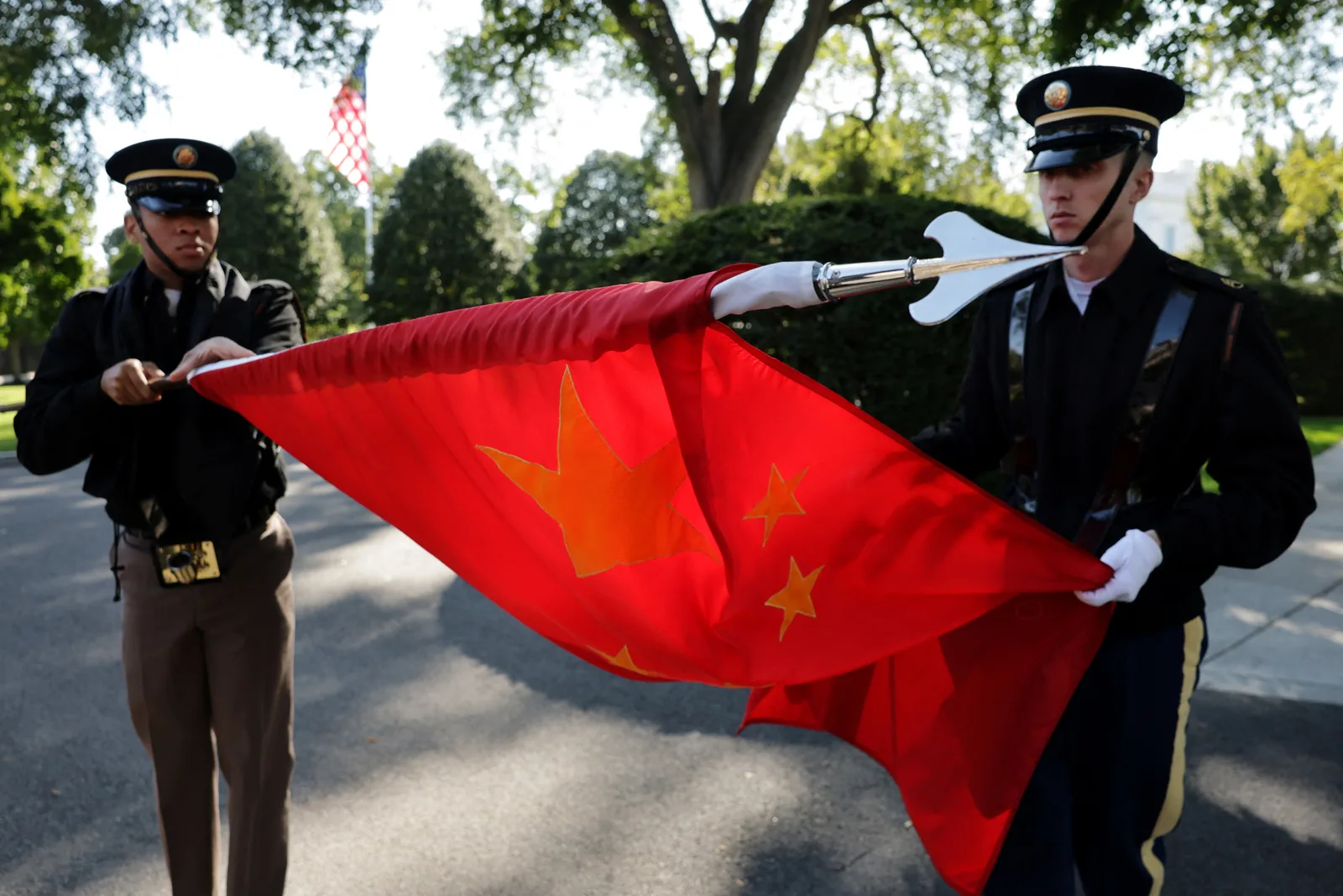 Taiwan e corrida por chips devem marcar encontro entre Xi e Trump