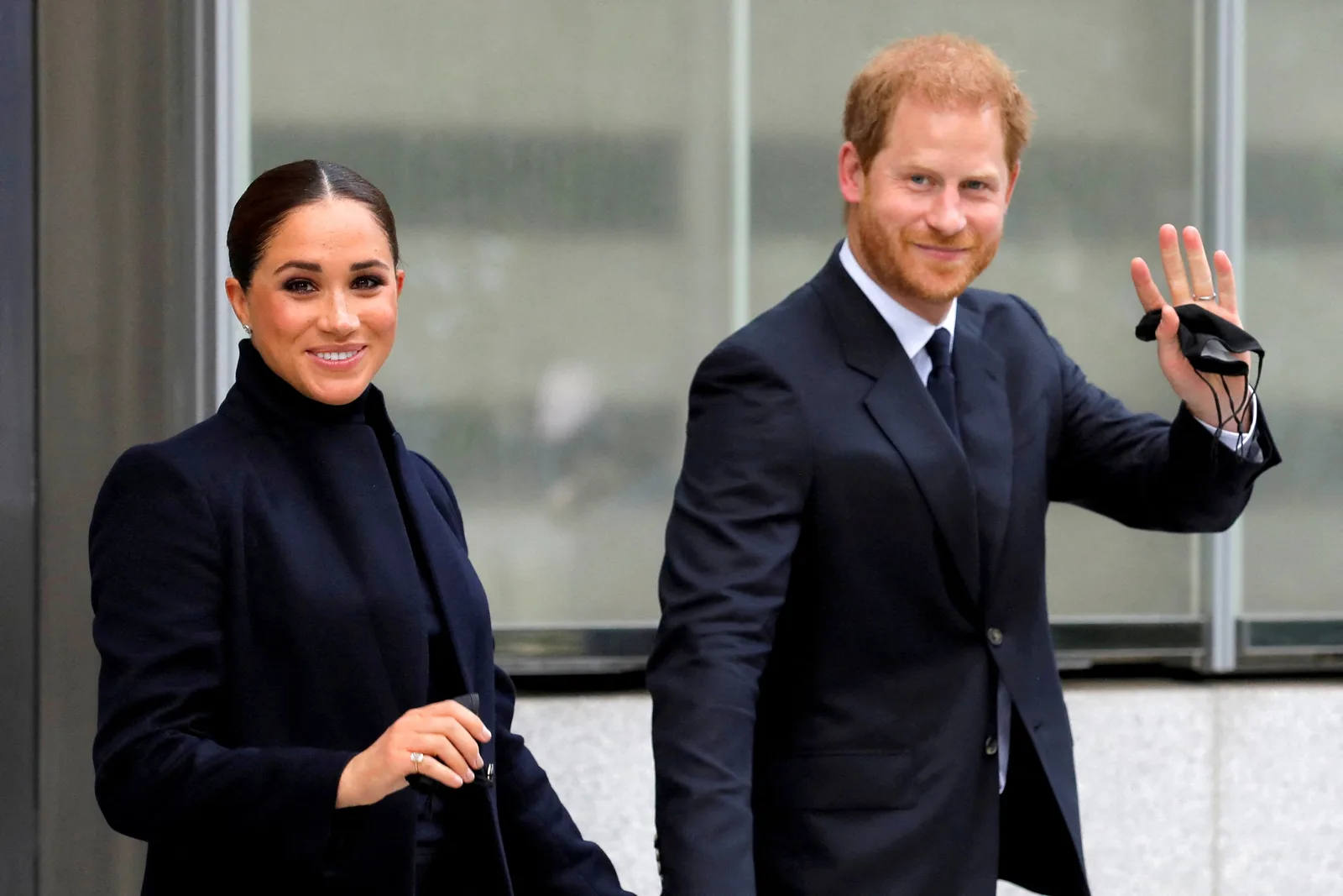 Comissão avalia proteção de Harry e Meghan após retorno ao Reino Unido