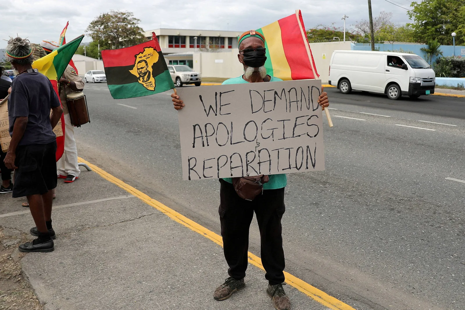 Jamaica leva ao rei Charles pedido para avaliar reparações por escravidão