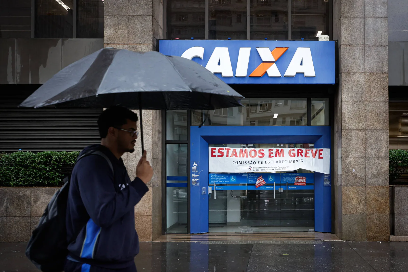 Greve da Caixa fecha agências em São Paulo e afeta serviços presenciais