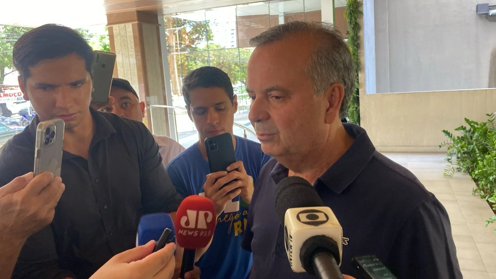Polícia registra injúria após ovo atingir senador em agenda do PL em Natal